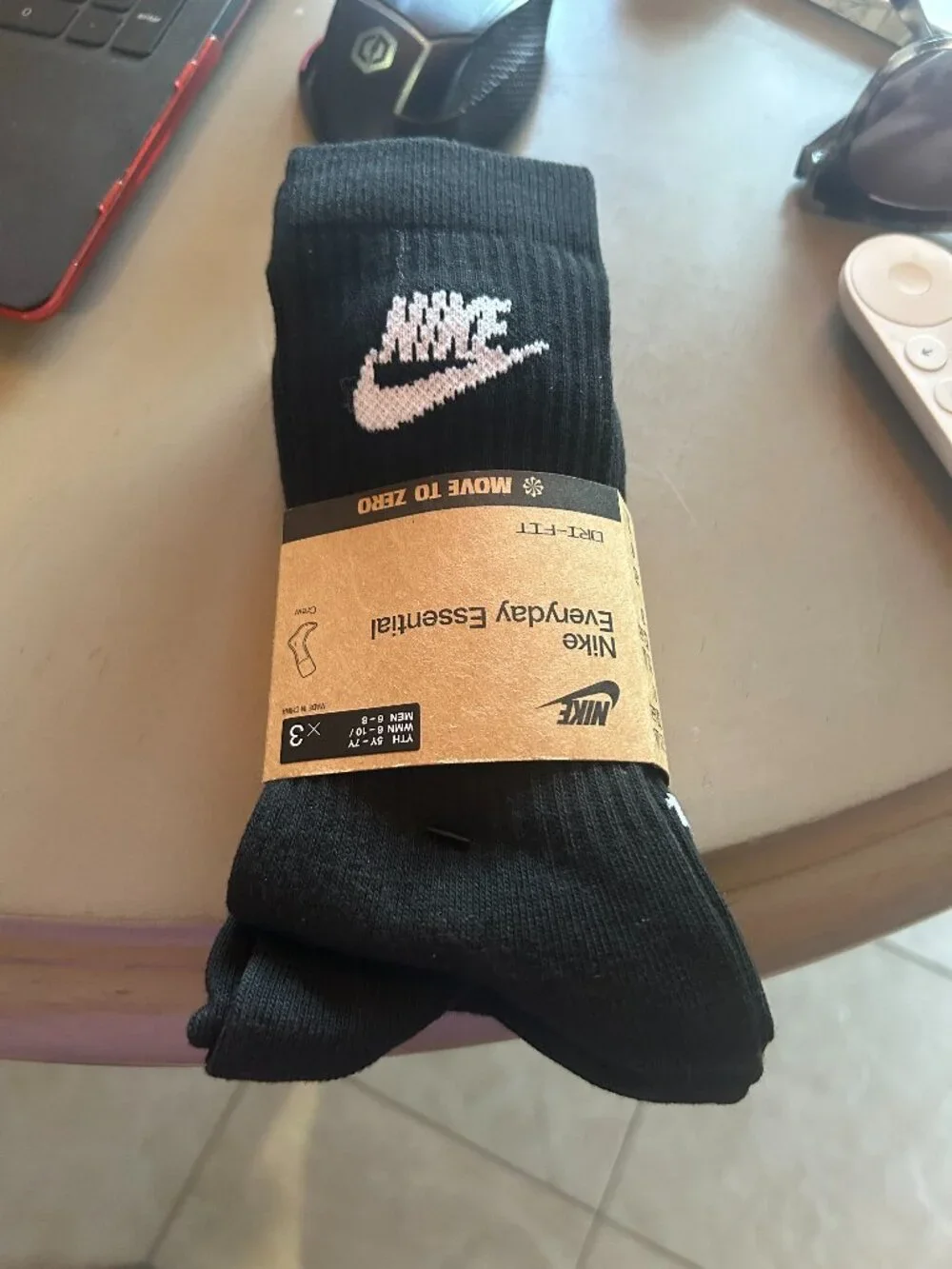 NIKE Everyday Essential Crew Socks, 3 Pack, Black Striped